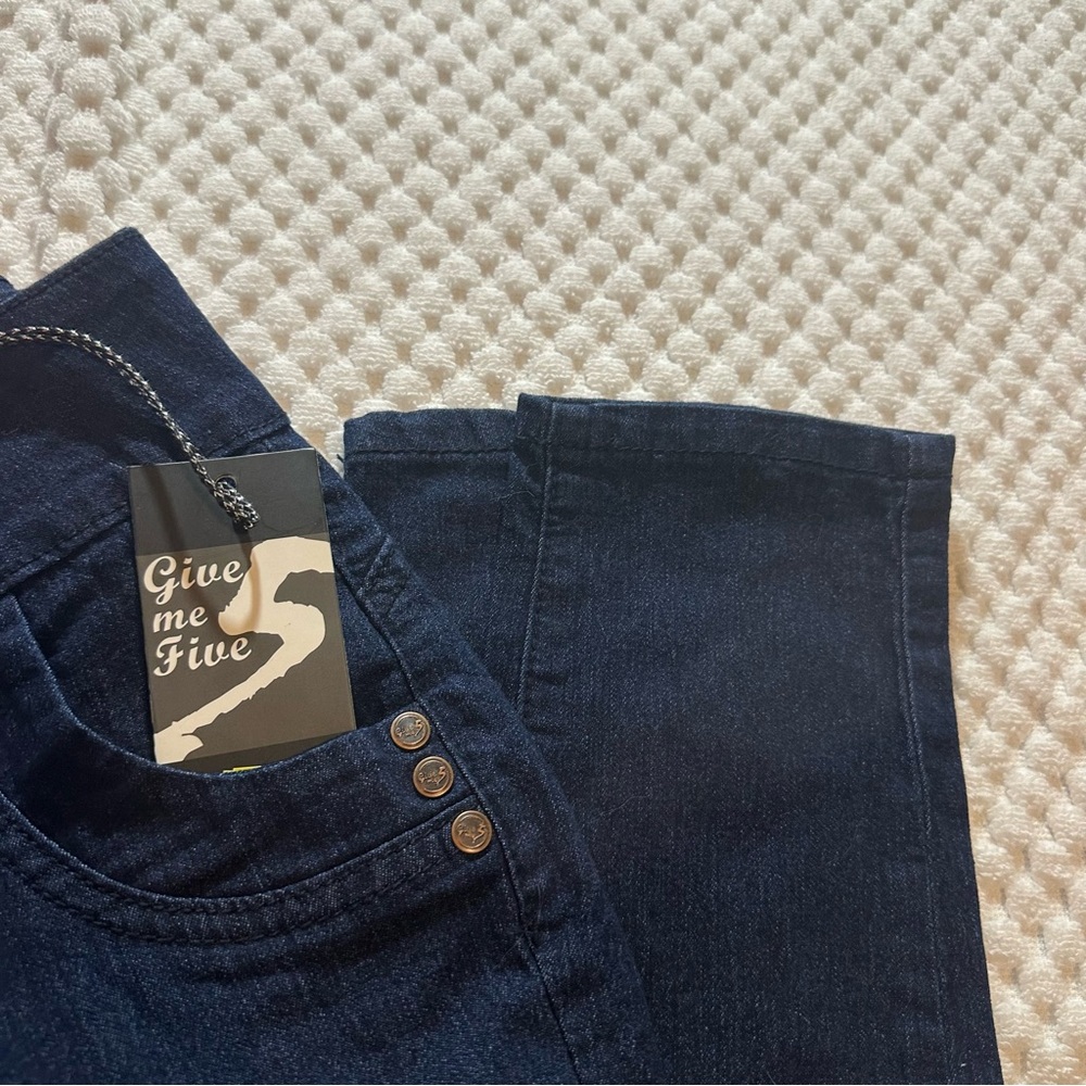 Give me 5 jeans